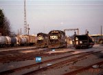 NS 4623 & 7007 in Glenwood Yard